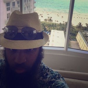 Meet your Posher, James